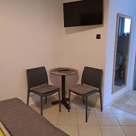 Appartement Anafis Cozi à Athènes Extérieur photo